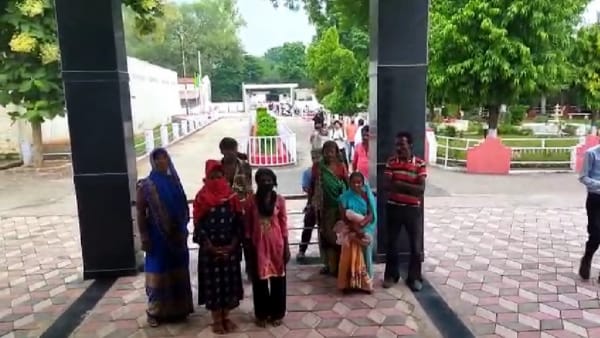 50 हजार में किया सौदा 50 हजार में किया सौदा