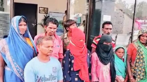 लड़कियों के बड़े पिता ने दी जानकारी लड़कियों के बड़े पिता ने दी जानकारी