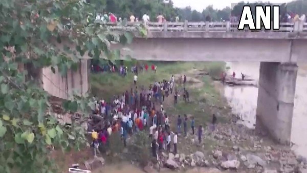 Hazaribagh Bus accident Hazaribagh Bus accident