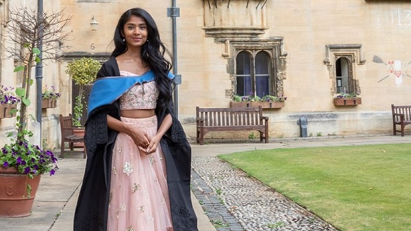 'स्कूल में बैठने की इजाजत नहीं थी...'