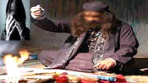 पहले झाड़ फूंक कराया फिर ले गए अस्पताल