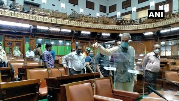 कन्नड़ या कन्नडिगा कौन है ?