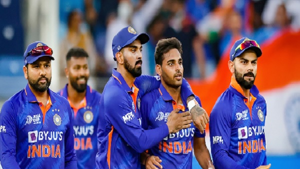 बल्ला चलते ही कोहली ने तोड़ी खामोशी