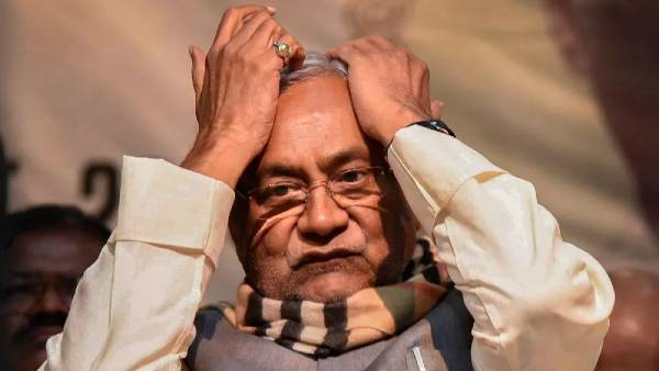 सियासी गलियारों में तेज़ हुई चर्चा