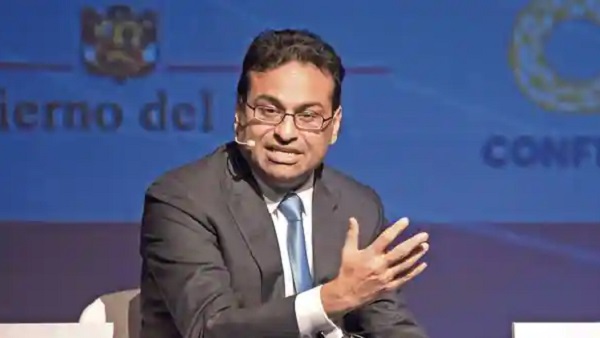 कहां तक की है लक्ष्मण नरसिम्हन ने पढ़ाई