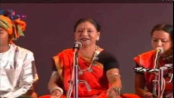 लोक गायिका को अचानक पड़ा दिल का दौरा लोक गायिका को अचानक पड़ा दिल का दौरा