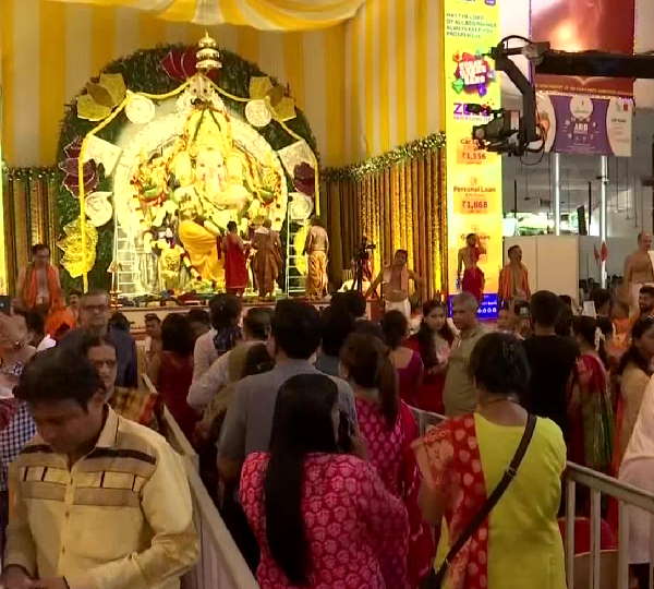 भक्‍तों ने दान किया इतना सोना-चांदी 