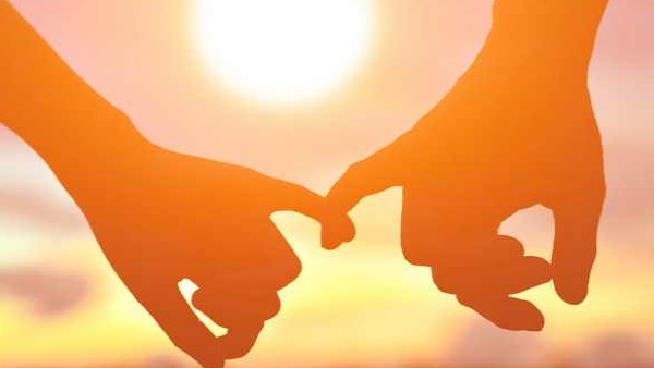 उम्रदराज महिलाओं के साथ जिंदगी गुजारना आसान होती है 