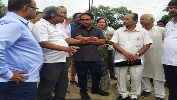 करीब आधार दर्जन लोगों पर 50 हजार का जुर्माना
