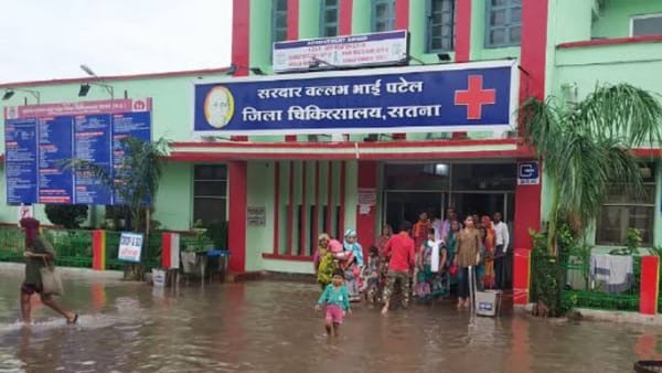 समाजसेवियों ने करवाया इलाज समाजसेवियों ने करवाया इलाज