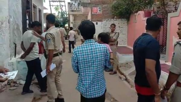 सोमवार की सुबह चतुरो की मिली लाश