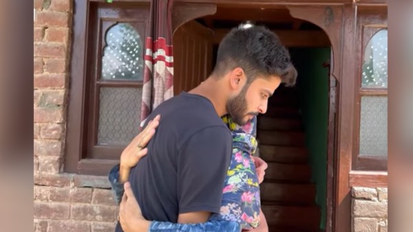 सरकारी स्कूल से पासआउट, डॉक्टर बनने का था सपना सरकारी स्कूल से पासआउट, डॉक्टर बनने का था सपना