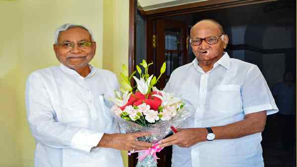 Nitish Kumar has said that he is working to make Main Front, not Third Front