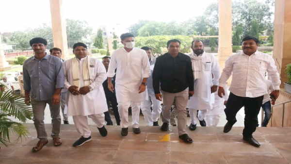  पायलट का धैर्य और चुप्पी बरकरार