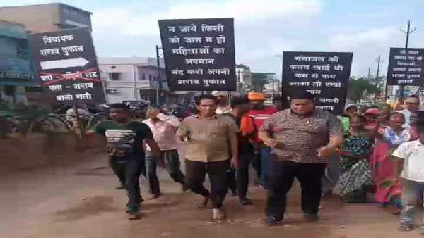 कलेक्टर व एसडीएम को सौंपा था ज्ञापन