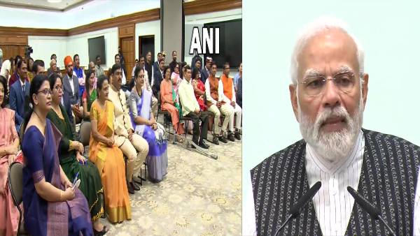 प्रधानमंत्री ने राष्ट्रीय पुरस्कार विजेता शिक्षकों के साथ बातचीत की प्रधानमंत्री ने राष्ट्रीय पुरस्कार विजेता शिक्षकों के साथ बातचीत की