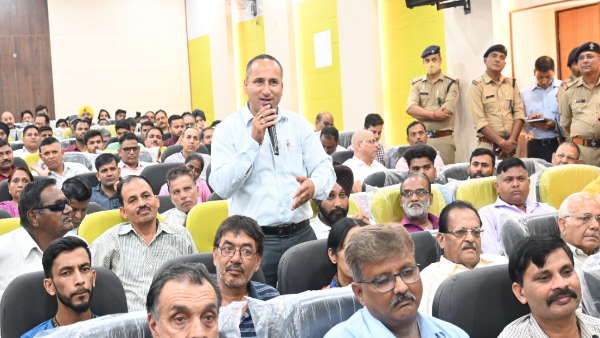 स्टूडेंट्स बनेगे वॉलेंटियर, ट्रैफिक कर्मियों को बेसिक लाइफ सपोर्ट का प्रशिक्षण