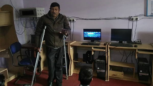 वर्तमान में वे राजकीय इंटर कॉलेज भेल हरिद्वार में कार्यरत वर्तमान में वे राजकीय इंटर कॉलेज भेल हरिद्वार में कार्यरत