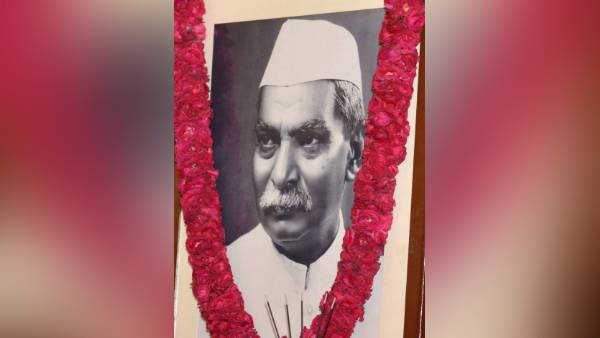 प्रथम राष्ट्रपति डॉ राजेंद्र प्रसाद 