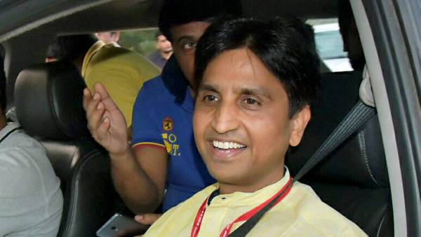 हिंदी युगबोध से कट गई 