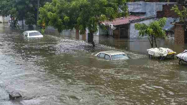प्रशासन ने जारी किए ट्रोल फ्री नंबर