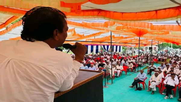 अपनी ही सरकार के खिलाफ बयानबाजी करते हैं गुढ़ा