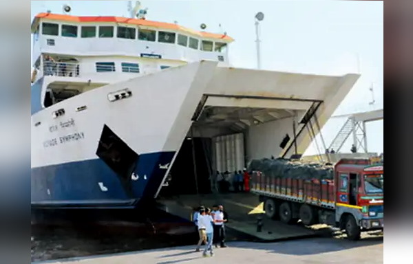 600 यात्रियों के साथ ट्रक, कार-बाइक भी ले जाई जा सकेंगी