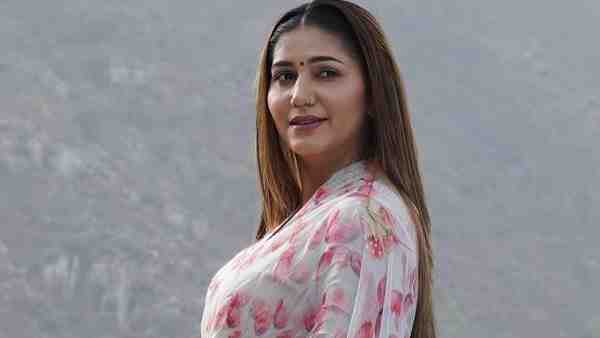 कोर्ट में सरेंडर कर सकती हैं सपना चौधरी कोर्ट में सरेंडर कर सकती हैं सपना चौधरी