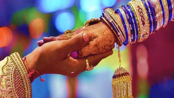 इसलिए समाज और परिवार ने बनाई थी दूरी