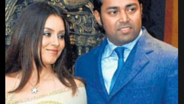 पेस संग बढ़ी नजदीकियां