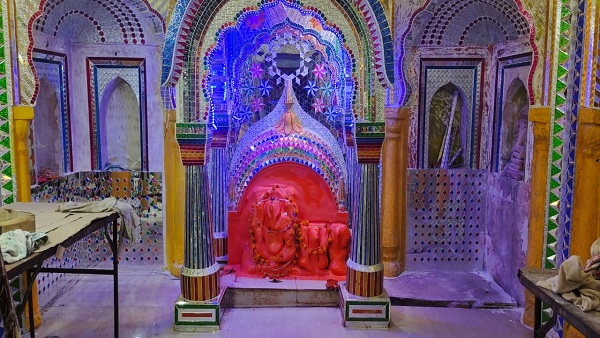 देश में अष्टकोणीय केवल तीन मंदिर, मुम्बई, कोलकाता और सागर में मौजूद