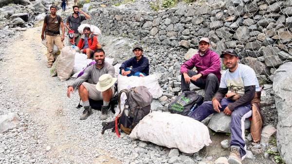 स्वास्थ्य देखभाल केंद्र से कम नहीं कचरा वाले सेंटर