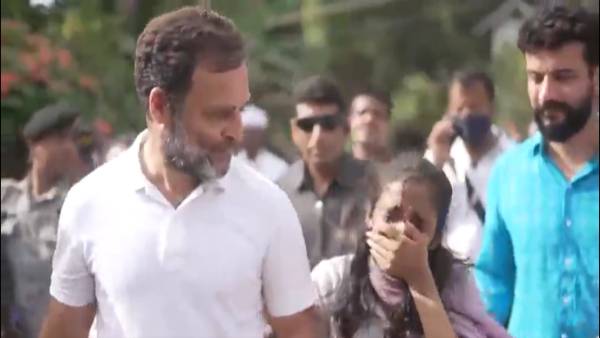 कांग्रेस नेताओं के चेहरों पर मुस्कान