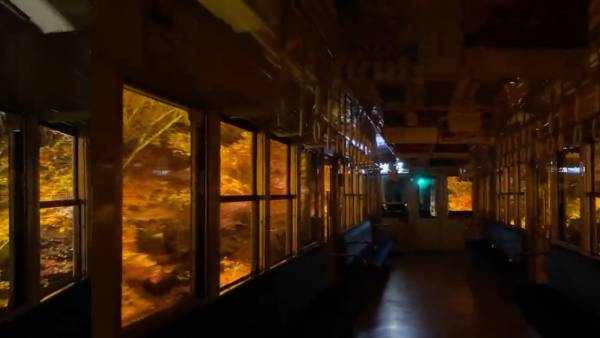 सुरंग की सुंदरता का दृश्य दिल चुराने वाला