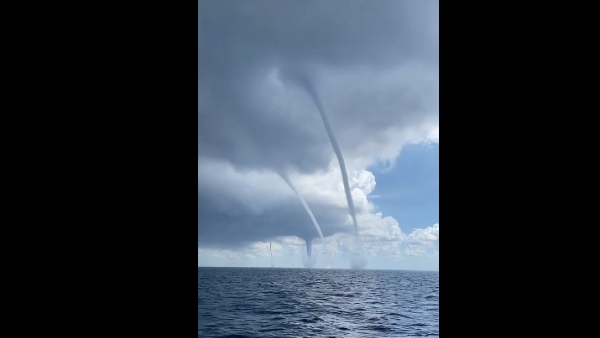 मौसम था खराब मौसम था खराब