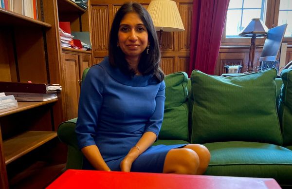 लिज ट्रस की करीबी रही हैं सुएला ब्रेवरमैन