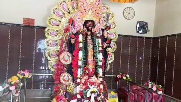 मूर्ति दान के लिए कई साल करने पड़ता है इंतज़ार मूर्ति दान के लिए कई साल करने पड़ता है इंतज़ार