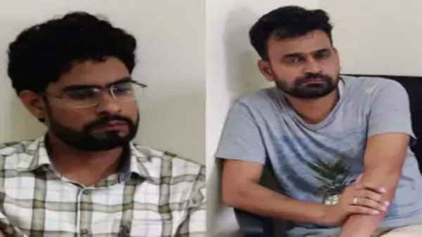  बिल पास कराने की एवज में मांगे थे पैसे 