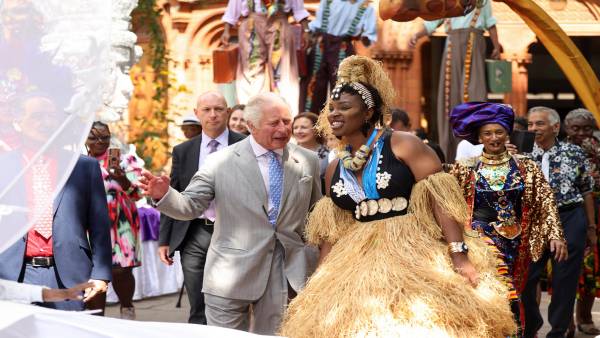 महारानी के निधन के बाद चार्ल्स बने किंग महारानी के निधन के बाद चार्ल्स बने किंग