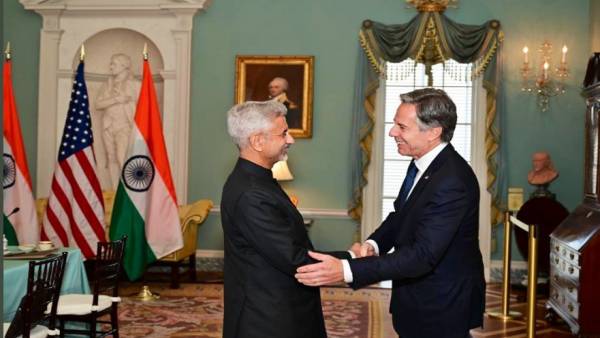 वीजा आवेदनों के बैकलॉग का मुद्दा