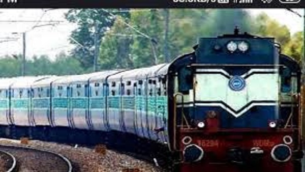 4. गोरखपुर बांद्रा स्पेशल