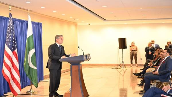 महत्वूपर्ण विषयों पर चर्चा