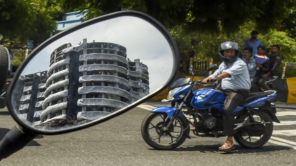 जब मोबाइल पर बैंकों से किश्त भरने आए मैसेज.. जब मोबाइल पर बैंकों से किश्त भरने आए मैसेज..