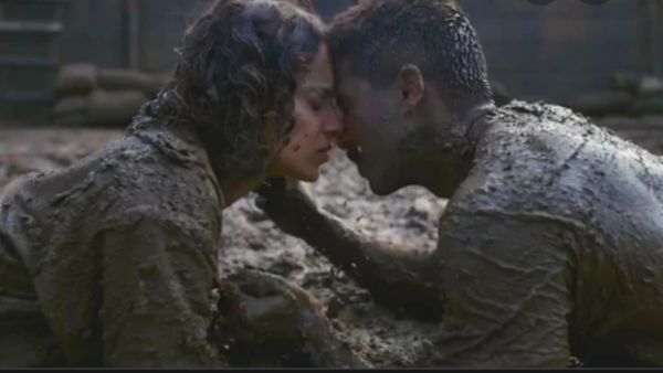 'किस करते वक्त बह रही थी नाक'