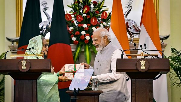 गहराता हुआ भारत-बांग्लादेश संबंध गहराता हुआ भारत-बांग्लादेश संबंध