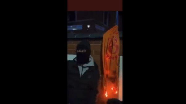 शहर में अशांति क्यों है? शहर में अशांति क्यों है?