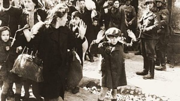 क्या है होलोकॉस्ट?