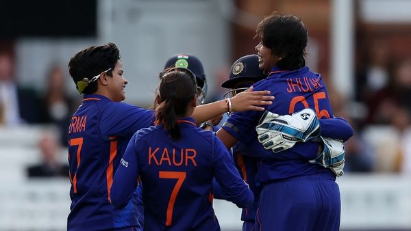 वनडे में सबसे ज्यादा गेंद फेंकने वाली महिला खिलाड़ी