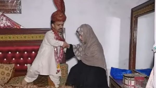 गुस्से में कैसे मनाते हैं? गुस्से में कैसे मनाते हैं?
