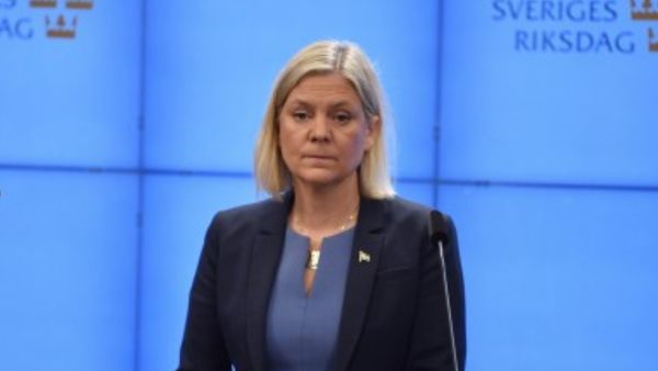 मामूली अंतर से पिछड़ी सोशल डेमोक्रेट मामूली अंतर से पिछड़ी सोशल डेमोक्रेट